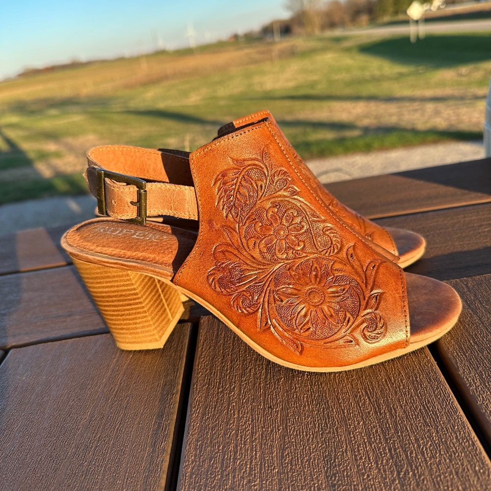 No Roots Boots “Santa Rosa” Heel Sandal - Roper